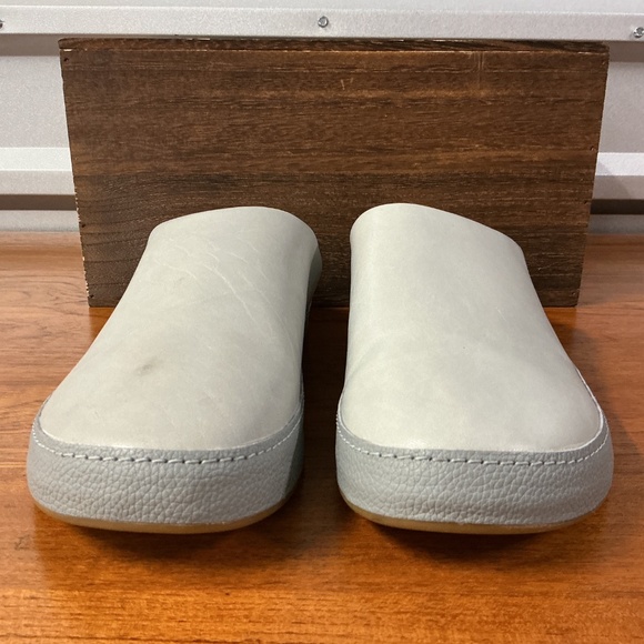 Olukai Men Hamani Gray Leather Mule Slipper Size 10 main image 4
